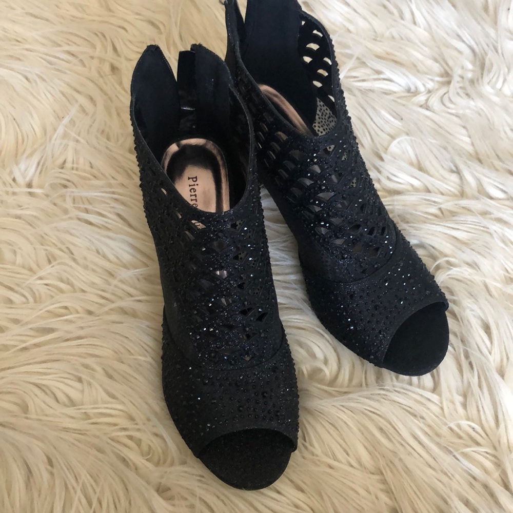 Pierre Dumas, brand black elegant heels